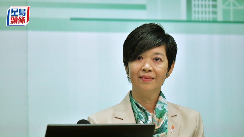 施政報告2025︱將與房協商長者業主樓換樓加入「換區」 房屋局 : 明年啟動租置計劃研究
