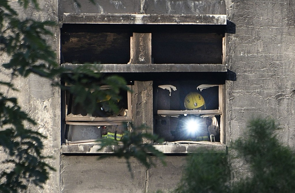 火警起因仍在調查。 火警起因仍在調查。