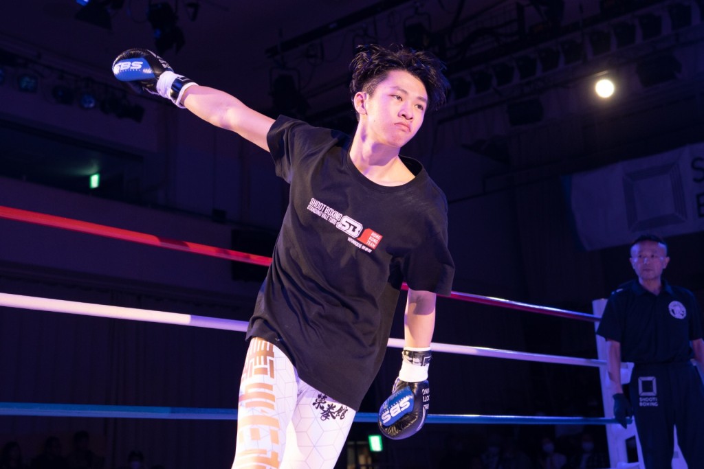 向籽羲首次遠征日本出戰Shoot Boxing賽事。中國香港綜合搏擊運動總會圖片