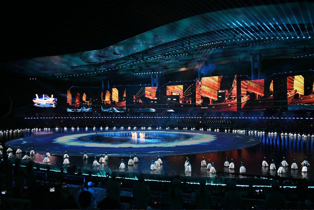 全運會開幕式。 全運會開幕式。