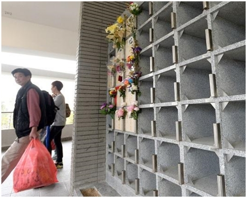 「各界關注骨灰龕法案大聯盟」對條例獲通過表示歡迎。資料圖片