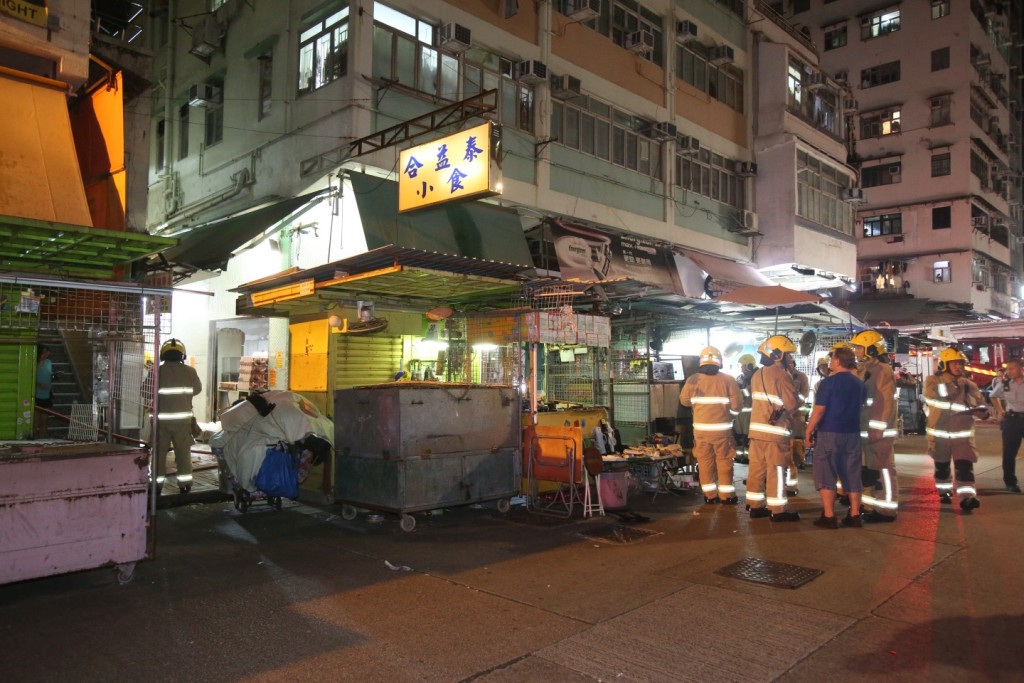 現場為深水埗桂林街121號腸粉名店「合益泰小食」。