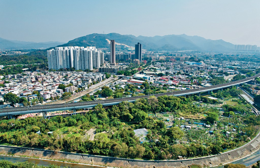 恒基及新地持有的洪水橋/厦村第32B及32C區換地項目向城規會申建1830伙。