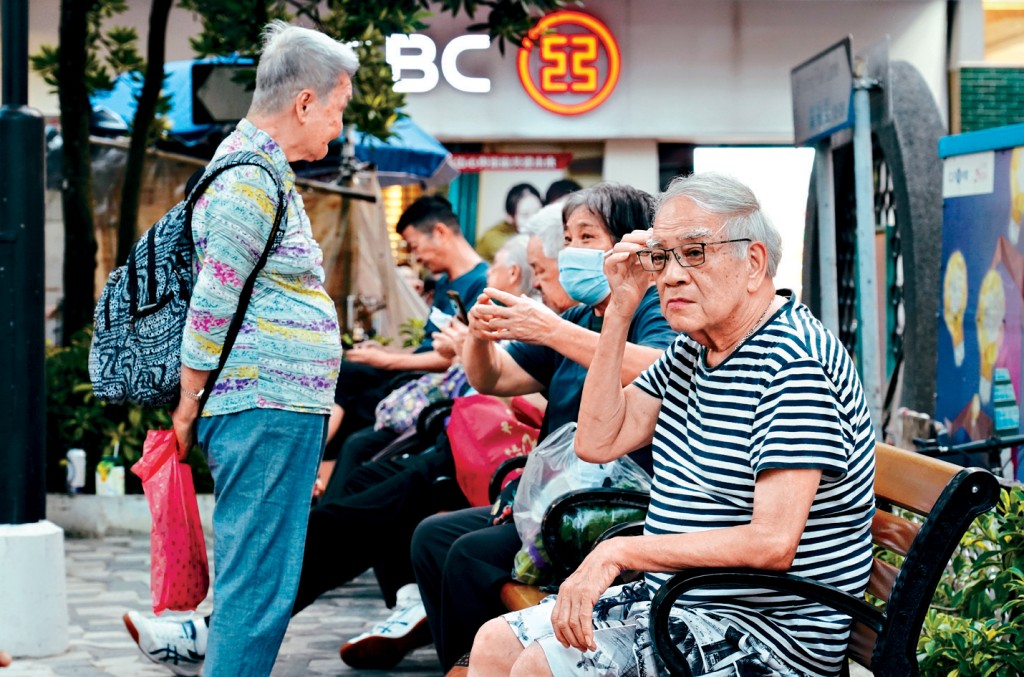 第十批銀債回報率跑贏市面上不少定存產品，老友記認購最多可獲派24手。