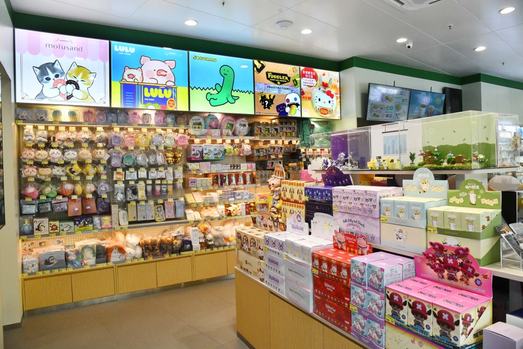 店內設置7-Eleven歷來最大的人氣精品及盲盒專區。
