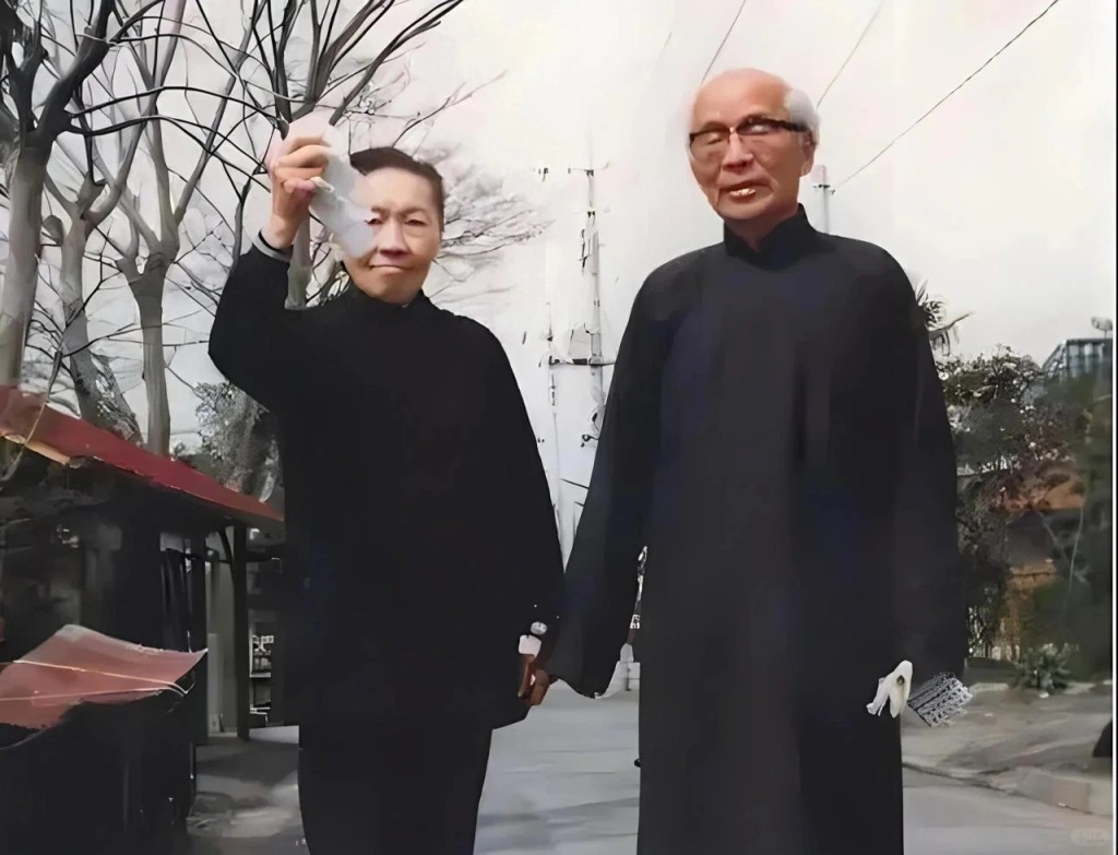 晚年胡蘭成與佘愛珍。