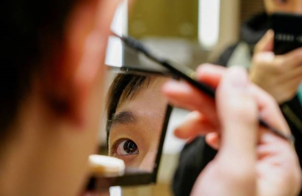 國家終於提出正式規定：要求男星小鮮肉們，不能模仿日韓系娘娘腔形象。