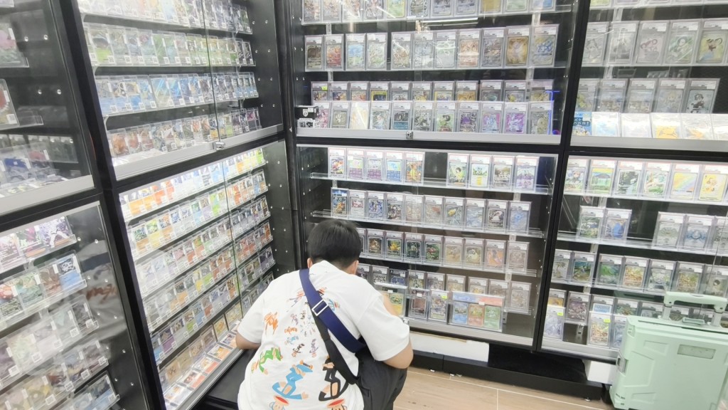 遇竊卡舖位於油麻地現時點商場。 遇竊卡舖位於油麻地現時點商場。