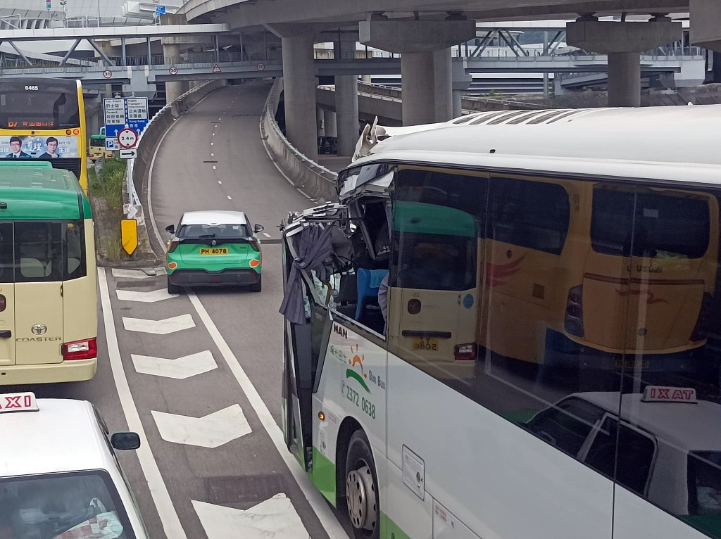 該橋底只限普通車輛行駛。fb是日快快-巴士即日相