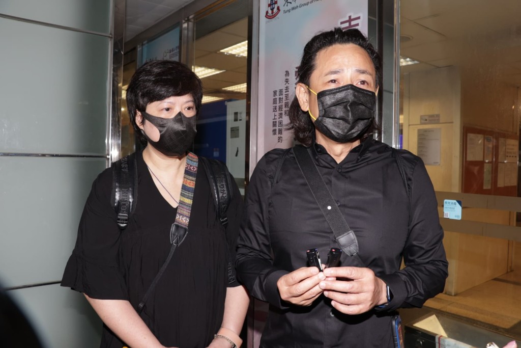 黃澤鋒一提起母親已開始眼濕濕。