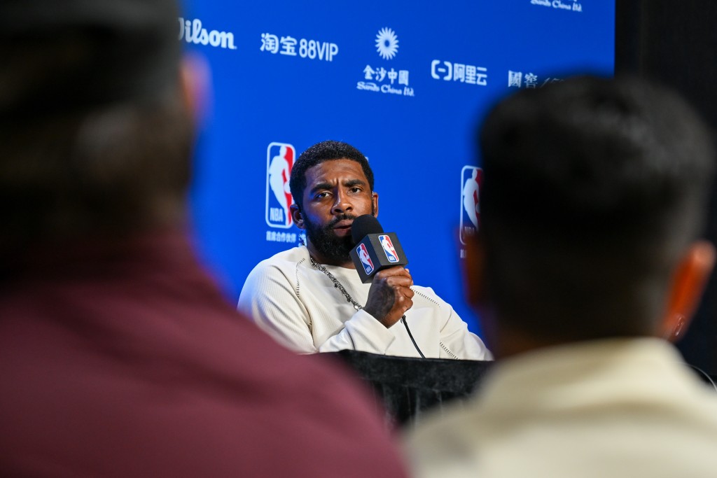 NBA中国赛独行侠vs火箭。魏国谦摄