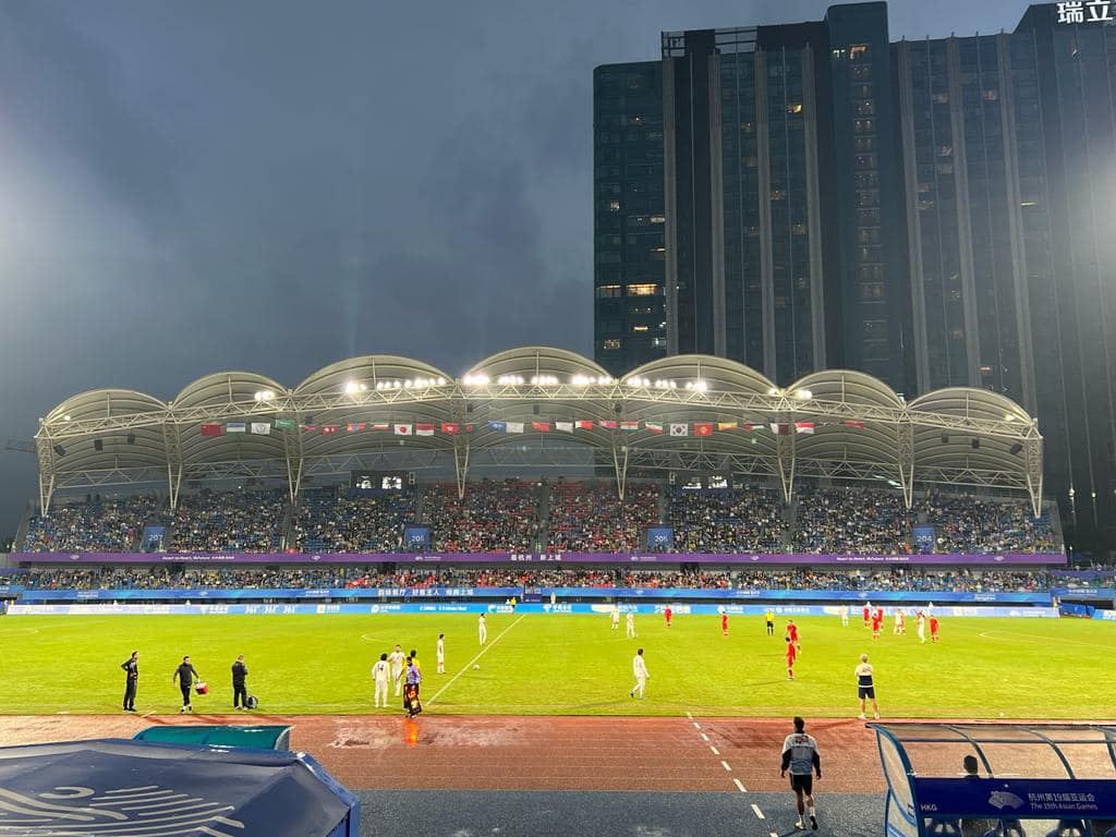 赛事进行期间杭州的赛场多云有雨。陈国基facebook图片