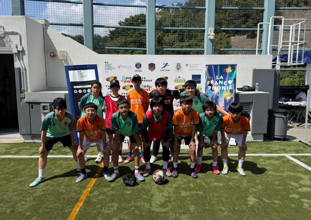 我校足球隊走進國際學校，參與法語圈同樂節之2026法語足球賽。（作者提供）