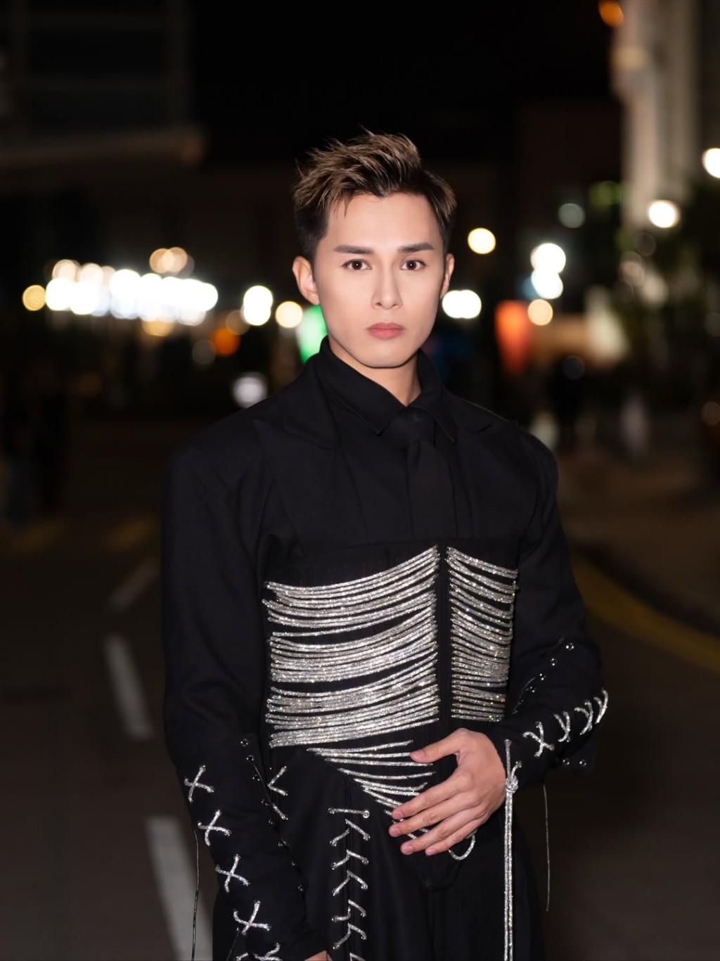 何廣沛憑台慶劇《金式森林》、《新聞女王2》角逐《萬千星輝頒獎典禮》最佳男配角。 何廣沛憑台慶劇《金式森林》、《新聞女王2》角逐《萬千星輝頒獎典禮》最佳男配角。