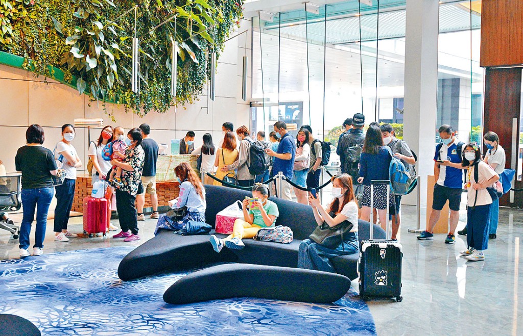 ■商经局局长邱腾华表示，对社区首次发现变种病毒个案尤为关注。