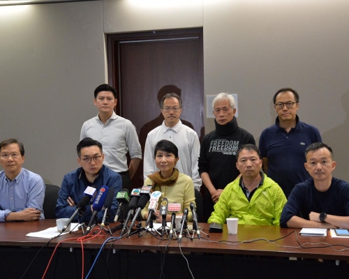 民主派議員今日發聯署聲明,批評立法會秘書處越權。