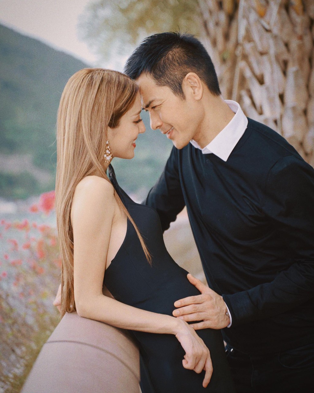 郑嘉颖与太太陈凯琳去年11月宣布第三度怀孕。  ​