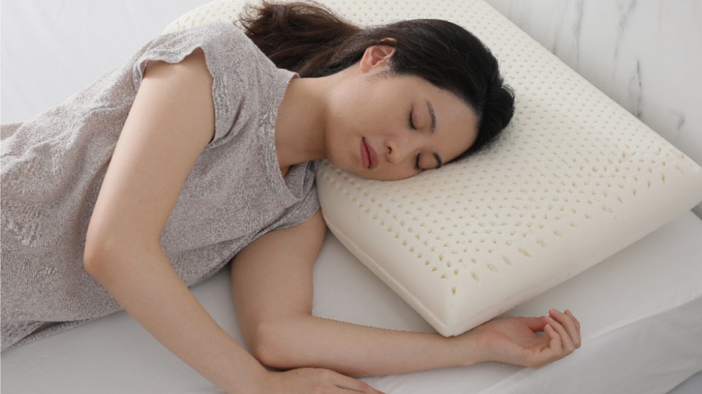 日本研究指枕头过高可能导致中风。