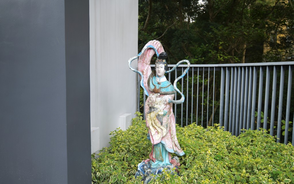 部分萬金油花園的雕塑現遷往虎豹別墅擺設。資料圖片