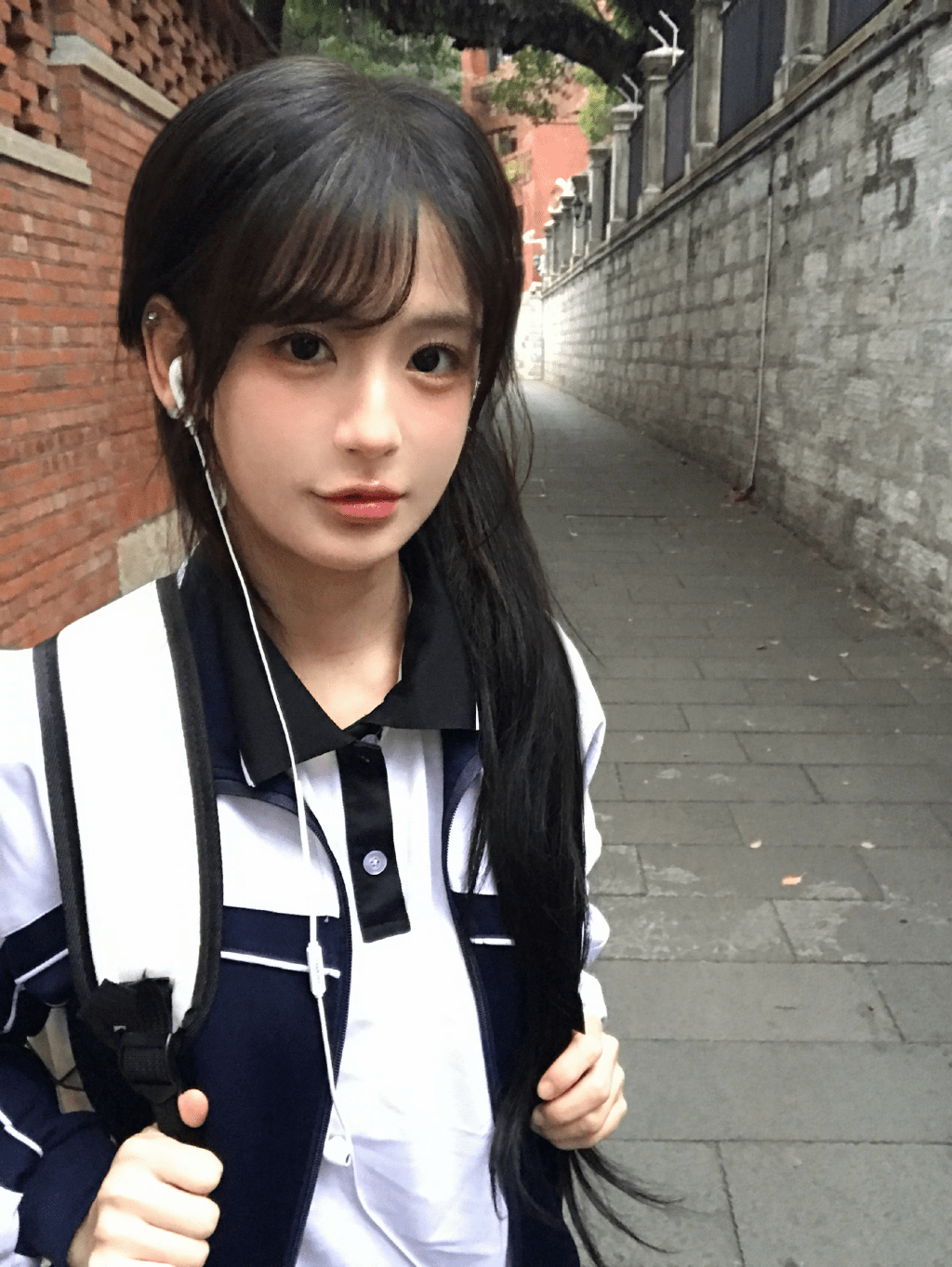 女子组合SNH48 Team HII的成员林舒晴。微博