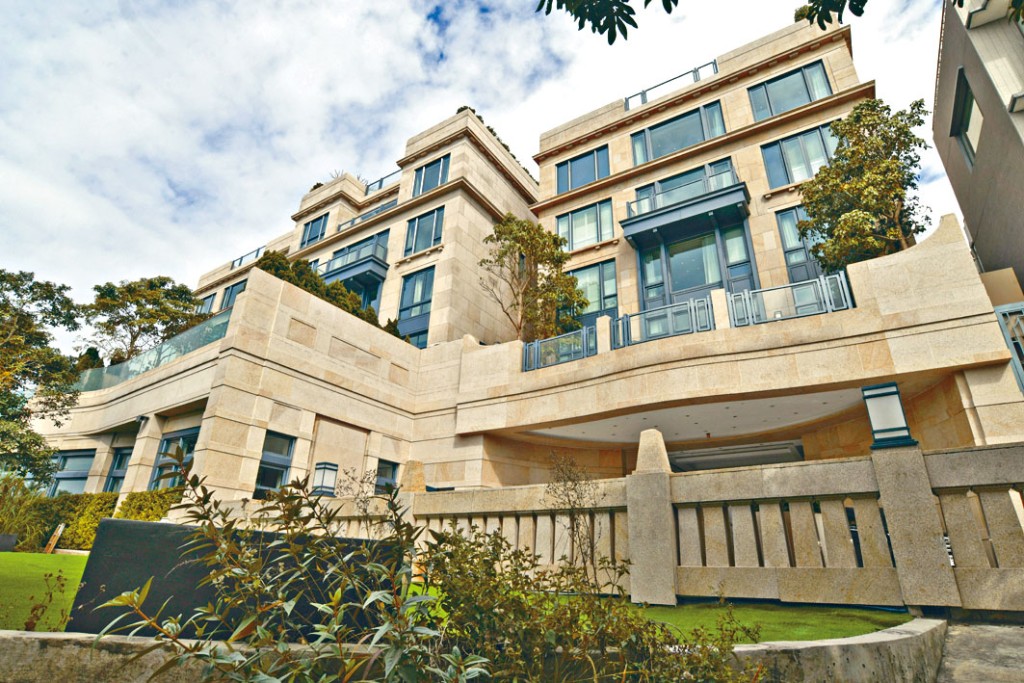 山頂豪宅11 Plantation Road，昨日租出3號洋房。