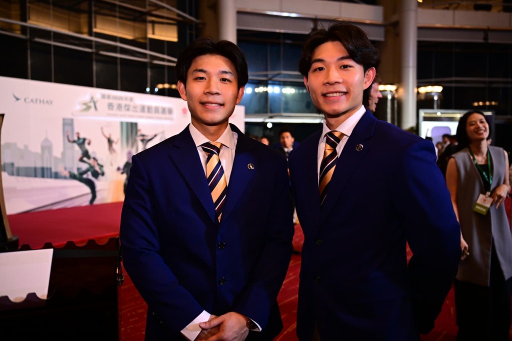 香港手球队简翊晖、简翊文。