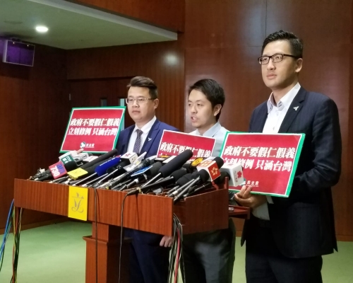 左起:尹兆堅、許智峯、林卓廷