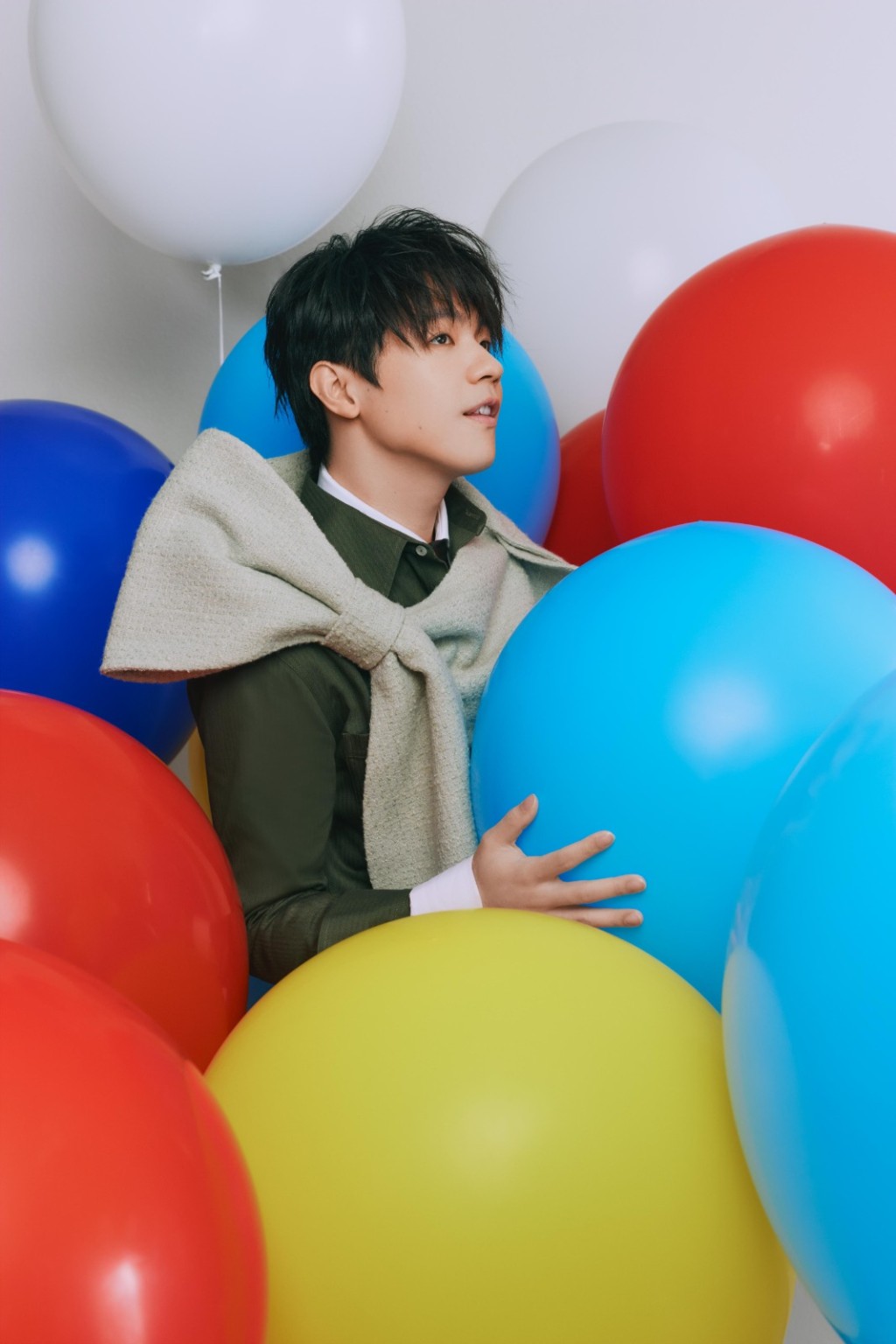 Ian在6月9日迎來32歲生日。 Ian在6月9日迎來32歲生日。