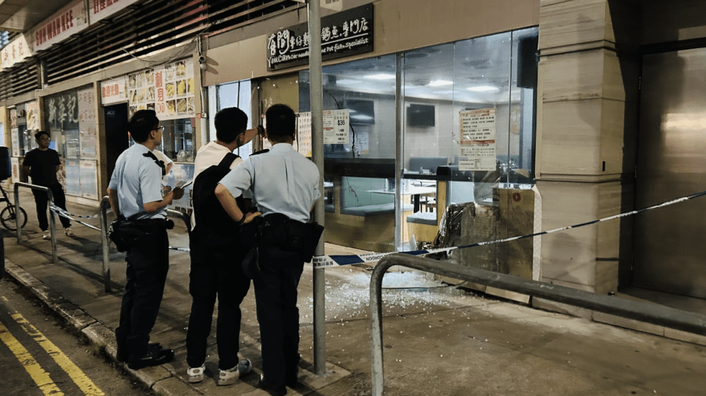 警员到场调查。蔡楚辉摄