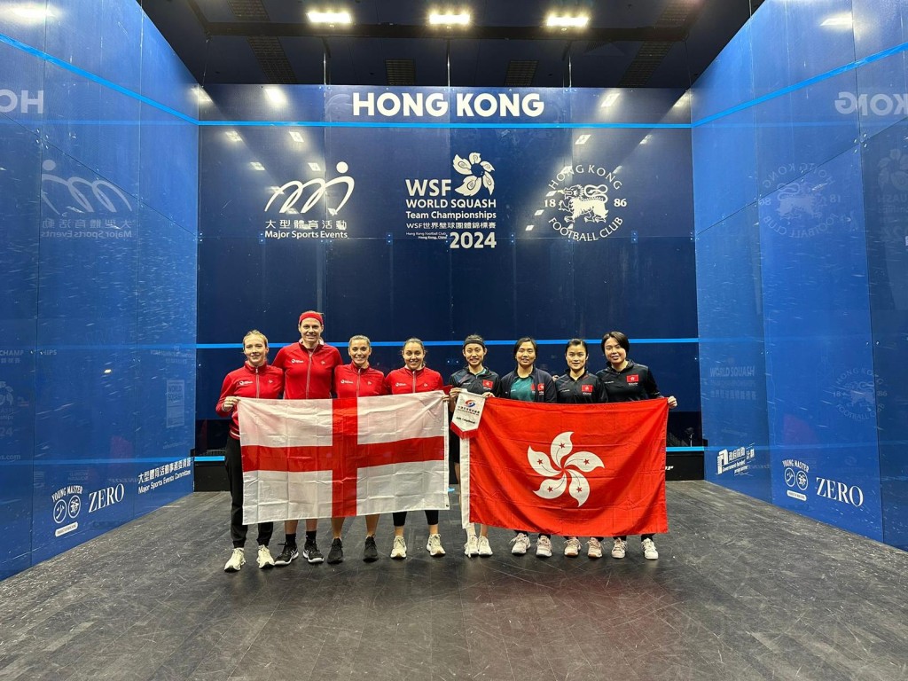 香港女子隊在名次賽前跟英國隊合照。照片由壁總提供