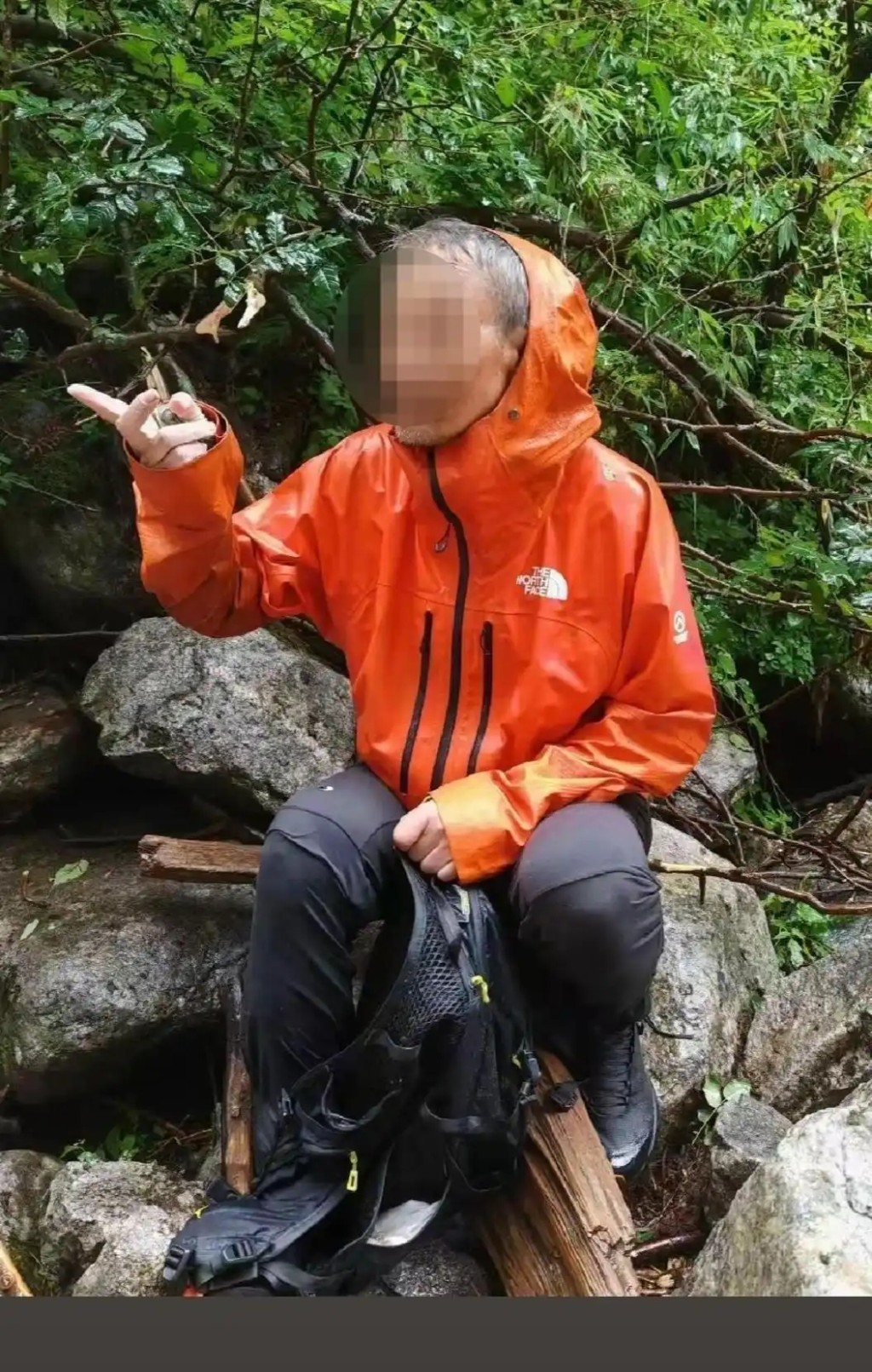 來自上海的驢友穿越秦嶺失聯約半個月獲救。 來自上海的驢友穿越秦嶺失聯約半個月獲救。