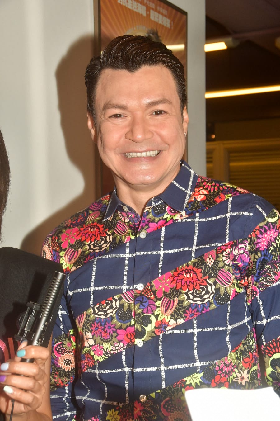 李志剛表示台上繼續鬥唱歌,會以快歌應戰Mimi。