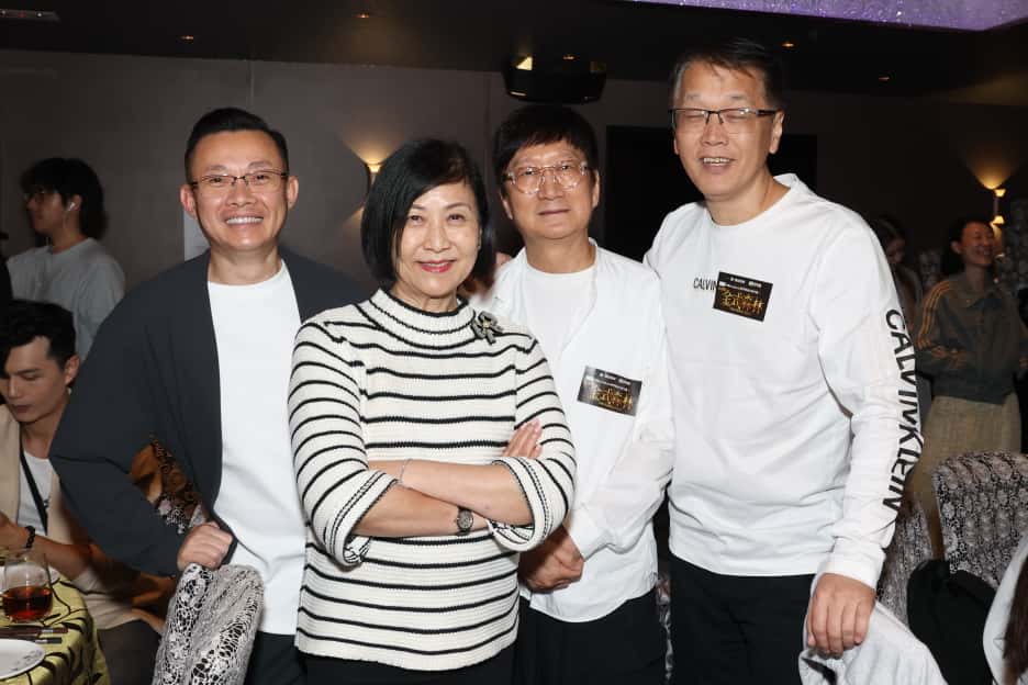 文偉鴻 曾勵珍 徐正康 林志華 文偉鴻 曾勵珍 徐正康 林志華