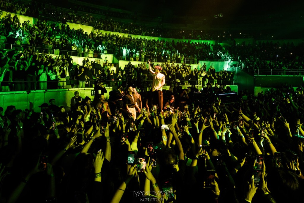 馬尼拉站巡演,逾一萬六千觀眾先後入場感受Jackson的演出。 馬尼拉站巡演,逾一萬六千觀眾先後入場感受Jackson的演出。