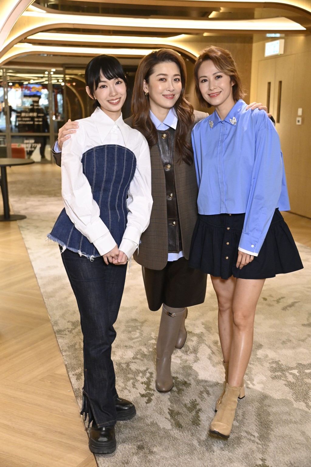 周勵淇（中）與湯怡（右）、李靖筠（左）三代女演員有感機會越來越少。