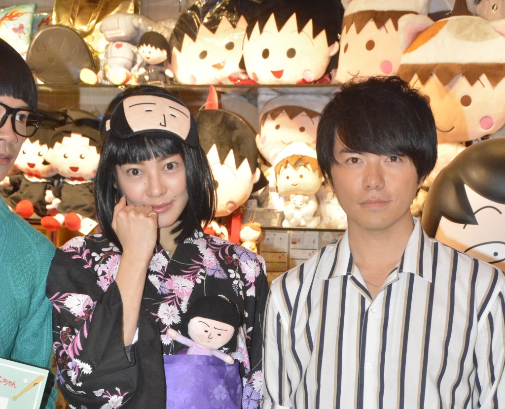 王友良夠多功能，仲係日模松岡李那經理人。