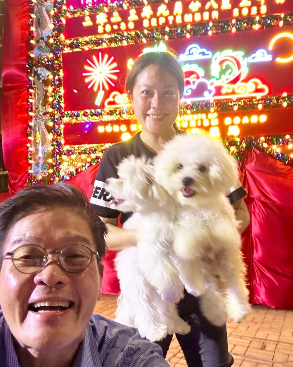 王雁芝亦于爱犬小豆的IG帐号分享郑启泰与狗仔的点滴。