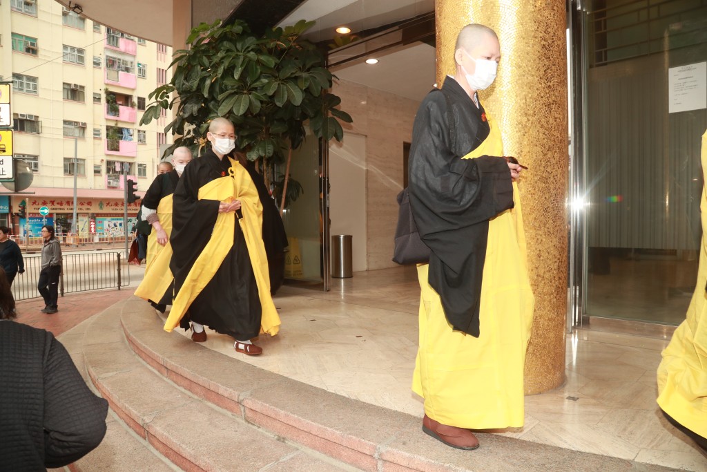 刘德华父亲刘礼的丧礼以佛教仪式进行。