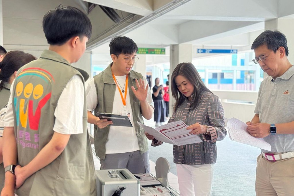 羅淑佩強調,盡公民責任,登記做選民。羅淑佩fb圖片 羅淑佩強調,盡公民責任,登記做選民。羅淑佩fb圖片
