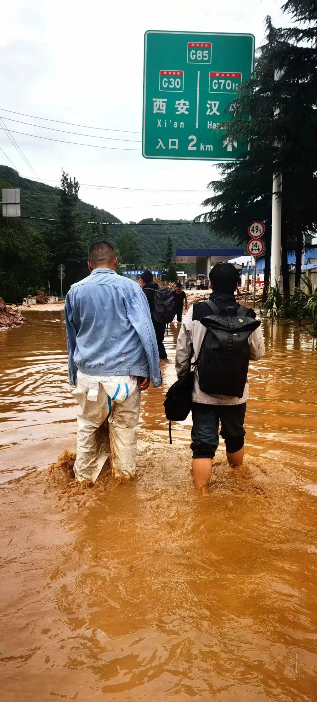 陝西寶雞暴雨已造成5死8失蹤。