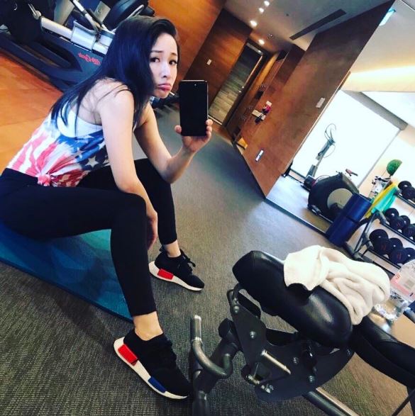 蕭亞軒認太瘦，覺得「打填充物」令塊面脹少少會更好睇。