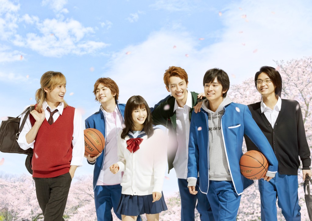 五個型男加一位索女。