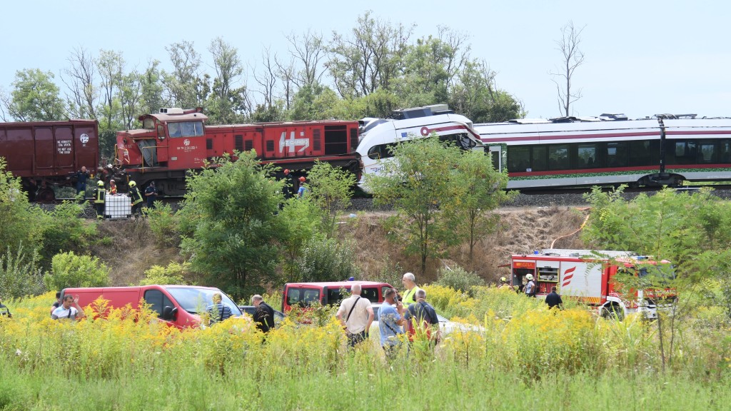克羅地亞兩列火車相撞 20人受傷。新華社