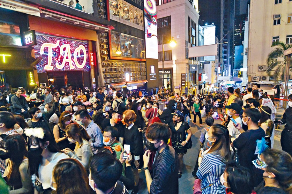 ■萬聖節前夕的蘭桂坊相當熱鬧。