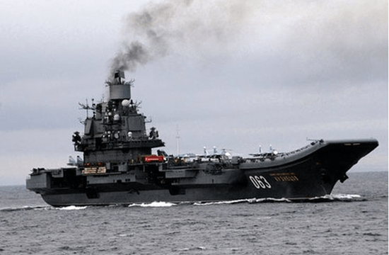 「庫茲涅佐夫海軍上將」號保養欠佳。