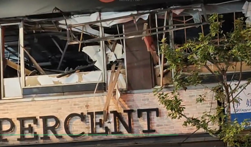 新北市板橋商圈凌晨有2間餐廳發生氣體爆炸造成5人輕傷。中時 新北市板橋商圈凌晨有2間餐廳發生氣體爆炸造成5人輕傷。中時