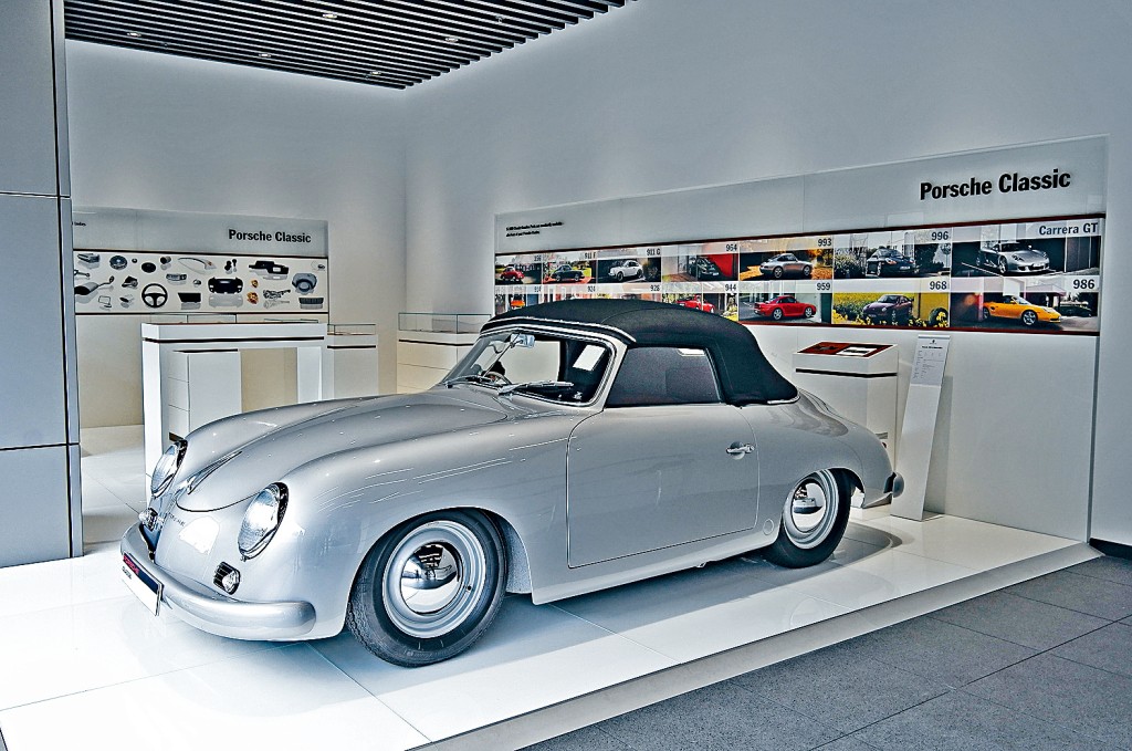 ●保時捷(圖)及法拉利在香港均設有廠方認可老爺車復修中心,確定了本地古典車深厚文化和市場地位。