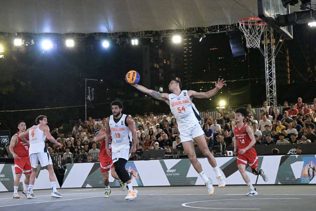   FIBA 3x3 篮球巴黎奥运资格赛，港男队挑战荷兰 。 苏正谦摄