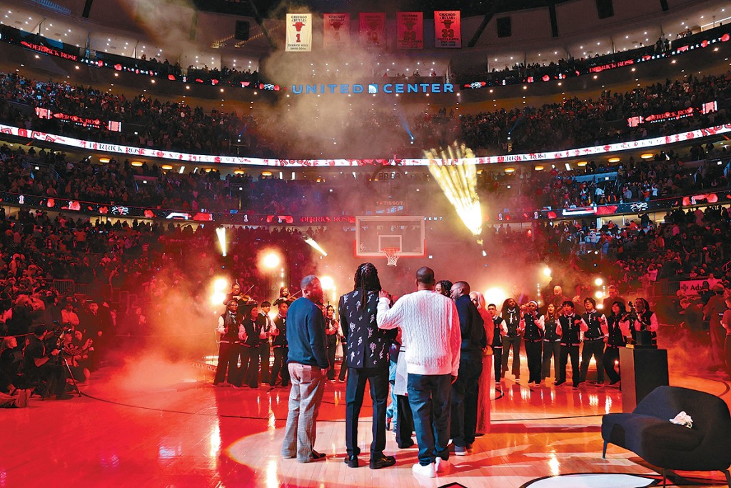 公牛為戴歷路斯的1號球衣舉行榮休儀式。