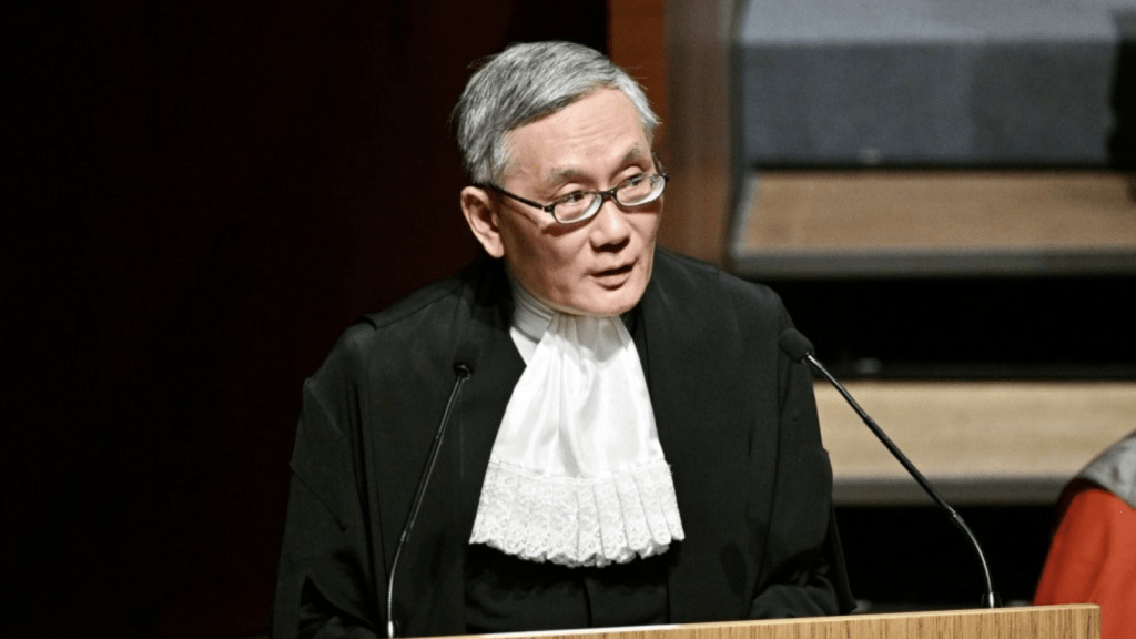 終院首席法官張舉能要求陳嘉信接受針對性培訓。 終院首席法官張舉能要求陳嘉信接受針對性培訓。